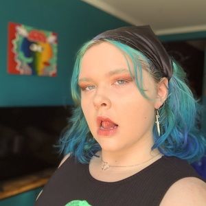 Meet your Posher, Lanoree